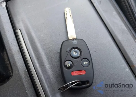 2011 Honda Accord 2.4 Se from USA, damaged, VIN 1HGCP2F68BA012752